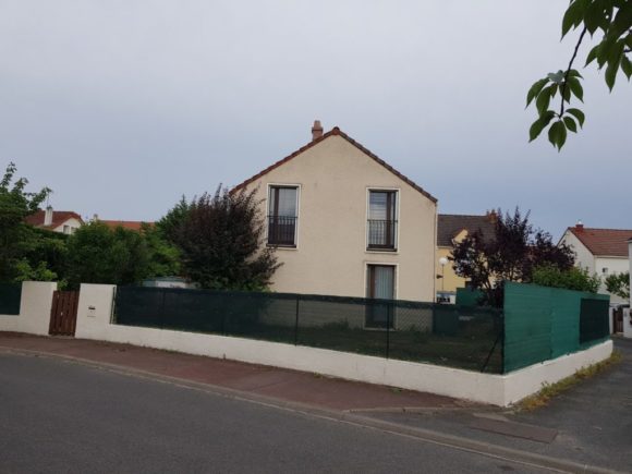 Maison 7p 118m² Draveil à 376 000€ : vue de la rue