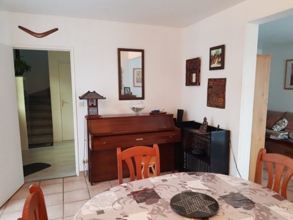 Maison 7p 118m² Draveil à 376 000€ : salle à manger et accès aux autres pièces